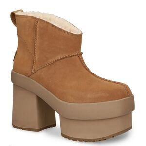 NEW UGG New Heights Platform Mini Boots Size 9 Shearling Lined Slip On Heels